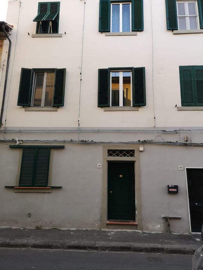 La Casina Di Stefy Apartment Livorno Bagian luar foto